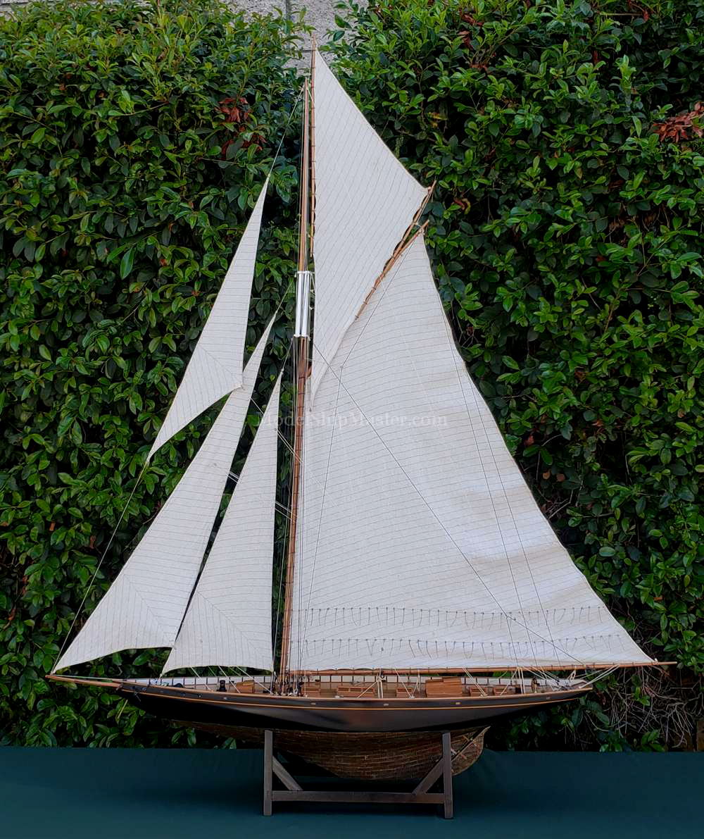 britannia sailing yacht model